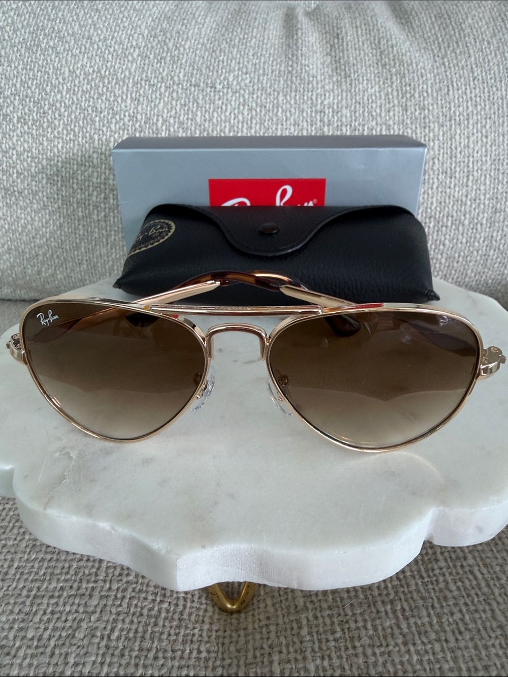 Brand New Ray-Ban Aviator Max Gold Frame Sunglasses with Brown Gradient Lenses